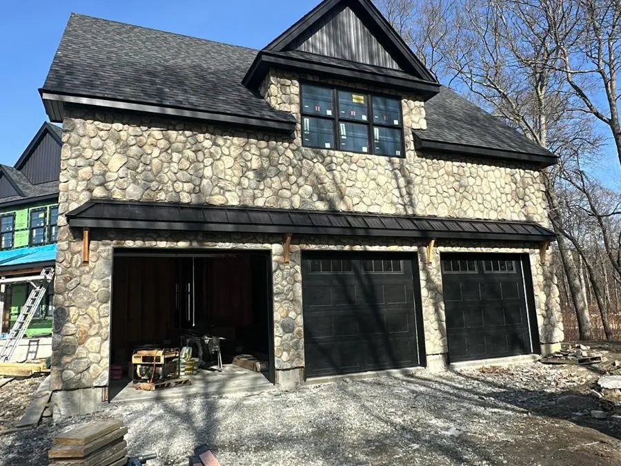 Full Estate New Construction — Finished Roof